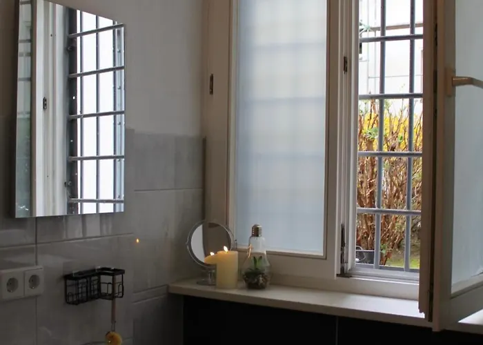 Im Szenekiez 3* برلين